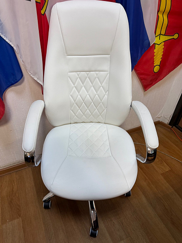 Компьютерное кресло Aragon белое фото покупателя 199