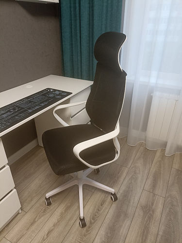 Компьютерное кресло Golem black / white фото покупателя 48