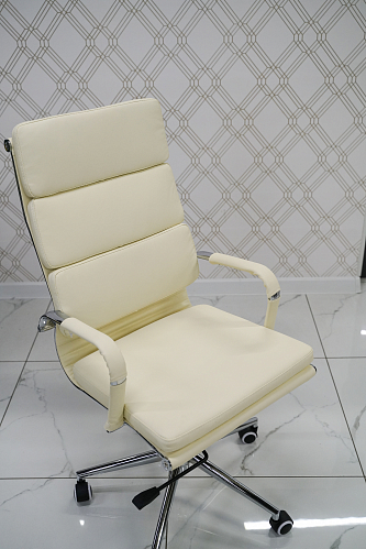 Компьютерное кресло Samora кремовое из шоурума 2