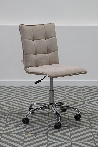 Компьютерное кресло Zero черное из шоурума 2