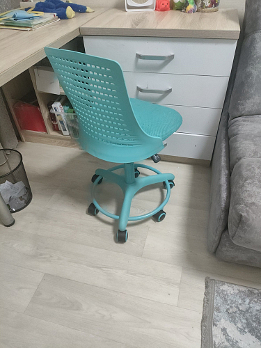 Компьютерное кресло Kiddy салатовое ткань (сетка) фото покупателя 9