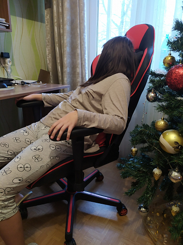 Компьютерное кресло Racer черный / красный / бежевый фото покупателя 157