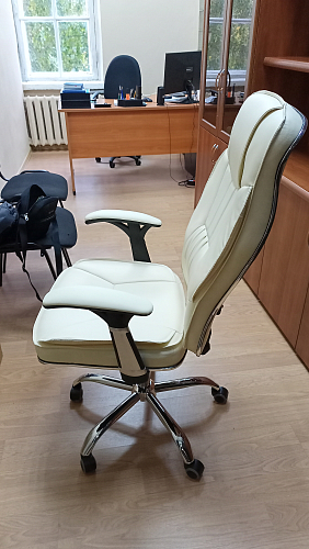 Компьютерное кресло Vestra black фото покупателя 1