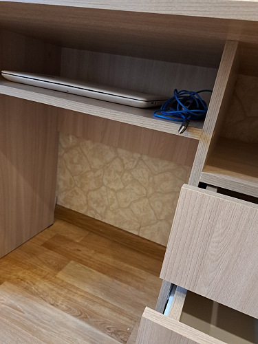 Стол письменный Бриз МДФ волна лайм / ясень светлый фото покупателя 89