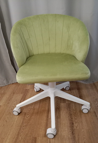 Компьютерное кресло Пард экокожа белый фото покупателя 256