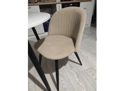 Стул на металлокаркасе Gabi 1 бежевый / черный с серебряными наконечниками фото покупателя 429