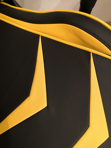 Компьютерное кресло Racer черное / красное фото покупателя 117